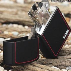Zippo 218ZB Bật Lửa Matte Đen - Thiết Kế Độc Đáo với Logo và Viền Zippo - Quà Tặng Cho Người Yêu Thích Zippo