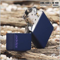 Bật Lửa Zippo 239ZL - Màu Xanh Hải Quân, Logo Chính Hãng, Thiết Kế Đẳng Cấp, Khả Năng Kháng Gió, Quà Tặng Sang Trọng