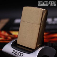 Bật Lửa Zippo Brushed Brass 204B - Thiết Kế Độc Đáo, Chất Liệu Đồng Vàng, Âm Thanh Đặc Trưng, Quà Tặng Sang Trọng