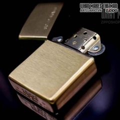 Bật Lửa Zippo Brushed Brass - Mẫu Độc Đáo Khắc Chữ, Chống Gió, Âm Thanh Bật Nắp Đặc Trưng, Hộp Quà Tặng Thân Thiện Môi Trường