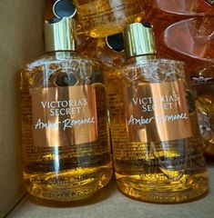 Sữa Tắm Victoria's Secret Amber Romance 250ml - Gel Nước Hoa Hương Ngọt Ấm Quyến Rũ, Dưỡng Ẩm và Làm Sạch Da