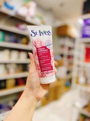Sữa Rửa Mặt St.Ives Rose & Aloe Scrub 170g - Tẩy Da Chết, Làm Mềm Da, Chăm Sóc Da Hàng Ngày