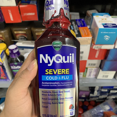 Set siro ho Dayquil & Nyquil chai vị dâu và vị bạc hà có tách lẻ 