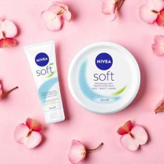 NIVEA Soft Crème 200ml - Kem Dưỡng Ẩm Toàn Thân Thấm Nhanh, Dưỡng Da Mềm Mại, Chứa Vitamin E và Chiết Xuất Jojoba