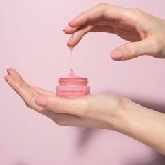 Mặt Nạ Môi W7 Sweet Dreams - Dưỡng Ẩm Tự Nhiên Hương Dâu Ngọt, Chăm Sóc Môi Ban Đêm, Sản Phẩm Làm Đẹp Hàng Đầu