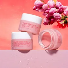 Mặt Nạ Dưỡng Ẩm Môi W7 Sweet Dreams Hương Dâu Tây - Giúp Phục Hồi và Làm Mềm Môi Khô Nẻ Với Vitamin E và Aloe Vera