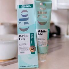 Kem Đánh Răng White Glo 205ml - Công Nghệ Cải Thiện Hơi Thở và Sức Khỏe Răng Miệng, Vị Fresh Mint Dễ Chịu
