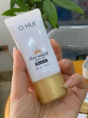 Kem Chống Nắng OHUI Black 30ml - SPF 50+, Dưỡng Da Mịn Màng, Chống Nắng Cao Cấp Cho Làn Da Hoàn Hảo