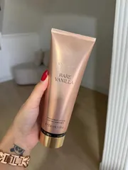 Dưỡng Thể Victoria’s Secret Bare Vanilla 236ml - Hương Ngọt Vanilla, Dưỡng Ẩm Mềm Da, Sản Phẩm Làm Đẹp Thích Hợp Cho Mọi Loại Da