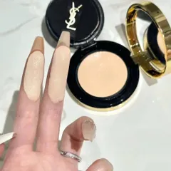 Phấn Nước YSL Cushion Vân Đá Limited 2025 Tone B10 - Trang Điểm Mịn màng, Che Phủ Tự Nhiên, Kết Cấu Nhẹ Nhàng