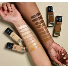 Kem Nền Maybelline Fit Me Matte Poreless 16H SPF22 30ml – Kiềm Dầu, Che Phủ Mịn, Lâu Trôi