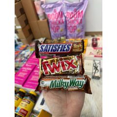 Hộp kẹo socola M&M MARS 30 gói - Gồm Snickers, Twix, M&Ms nhân đậu phộng, M&Ms sữa, Milky Way - Hàng xách tay Mỹ 1.521kg
