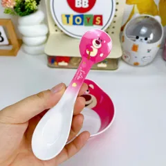 Bát Tô Chén Ăn Cơm Cho Bé Gấu Dâu Nhựa Melamine - Đồ Dùng Ăn Uống An Toàn, Dễ Dàng Vệ Sinh, Thiết Kế Dễ Thương 12.8cm