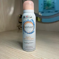 Xịt khử mùi Femfresh 125ml - Dung dịch thơm mát vùng kín cho phụ nữ, nhẹ dịu và an toàn cho da nhạy cảm