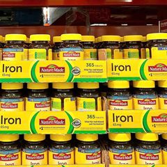 Viên Uống Bổ Sung Sắt Nature Made Iron 65mg - Bổ Máu cho Phụ Nữ Mang Thai - Hộp 365 Viên Mỹ