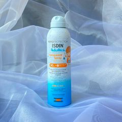 Xịt chống nắng trẻ em ISDIN Pediatrics Wet Skin SPF50 250ml