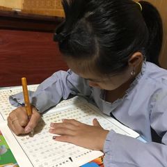 Vở Chép Kinh Địa Tạng Chữ Hán In Mờ - Bộ 3 Quyển Học Tiếng Trung Qua Chép Kinh Phật Thượng Trung Hạ