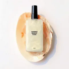 Xịt Khóa Nền 3CE Stylenanda Shimmer Makeup Fixer 95ml - Giữ lớp trang điểm bền lâu, tạo hiệu ứng bóng nhẹ, hoàn hảo cho mọi loại da.