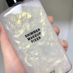 Xịt Khóa Nền 3CE Stylenanda Shimmer Makeup Fixer 95ml - Giữ lớp trang điểm bền lâu, tạo hiệu ứng bóng nhẹ, hoàn hảo cho mọi loại da.