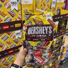 Socola Kisses Hershey's 180 viên 1.58kg - Kẹo Chocolate Mỹ với 4 Hương vị Ngọt Ngào, Quà Tặng lý tưởng cho Người Thích Ngọt