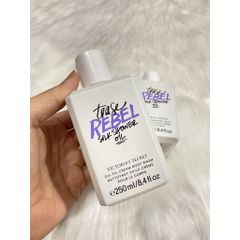 Dầu Tắm Victoria's Secret Silk Shower Oil - Tease Rebel 250ML - Chăm Sóc Da Tươi Trẻ Với Hương Hoa Tự Nhiên