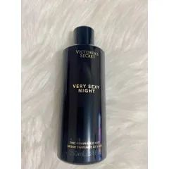 Xịt thơm Victoria’s Secret Very Sexy Night 250ml - Hương hoa lan, vani, quýt & quả mâm xôi quyến rũ, lưu hương lâu 8-10 tiếng