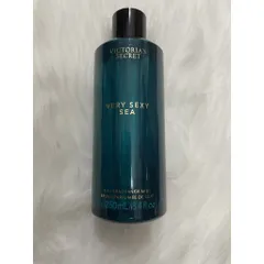 Xịt thơm Victoria’s Secret Very Sexy Sea và Very Sexy Orchid 250ml - Hương biển tươi mát và phong lan quyến rũ, hoàn hảo cho mùa hè.