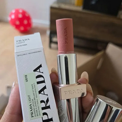 Son Prada Monochrome Soft Matte Lipstick U018 - Son Môi Hồng Nhạt Cao Cấp - Bền Màu, Dưỡng Ẩm, Sang Trọng