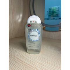 Femfresh 0% Sensitive Wash - Dung Dịch Vệ Sinh Phụ Nữ Da Nhạy Cảm 250ml - Dịu Nhẹ, Không Hương Liệu, Cho Cảm Giác Tươi Mát 24h