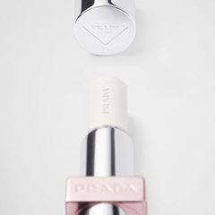Son Dưỡng Prada Light Glowing Lip Oil Stick U014 White - Dưỡng ẩm, Độ bóng tự nhiên, Thiết kế sang trọng - Đặc biệt dành cho tín đồ làm đẹp
