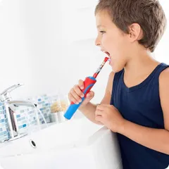 Bàn chải điện Oral-B cho bé trai - Chăm sóc răng miệng hiệu quả với công nghệ sóng siêu âm - Thiết kế sinh động, dễ sử dụng