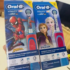 Bàn chải điện Oral-B Vitality Kids cho bé gái - Thiết kế đáng yêu, công nghệ làm sạch 2D hiệu quả, khuyến khích thói quen chăm sóc răng miệng