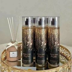 Xịt thơm Bath & Body Works Into The Night 236ml - Hương Quyến Rũ Từ Mỹ, Perfume Body Spray Sang Trọng, Đắm Chìm Trong Thú Vị