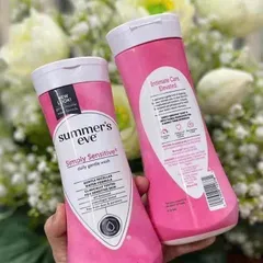 Dung dịch vệ sinh Summer's Eve Simply Sensitive Cleansing 444ml (hồng nhạt)