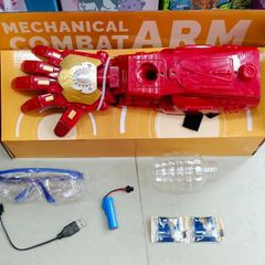 Bộ găng tay siêu nhân người sắt Iron man phun đạn thạch có dây sạc pin 666