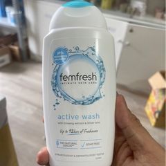 Dung dịch vệ sinh phụ nữ Femfresh Active Fresh Wash 250ml Xanh Dương - Dưỡng ẩm, Làm sạch nhẹ nhàng, Phù hợp cho da nhạy cảm