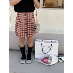 Chân Váy Ngắn Kẻ Hồng Ambbkids Phong Cách Nhóm Nhạc Nữ Hàn Quốc Dễ Thương Cho Bé Gái - Thời Trang Ngày Hè Năng Động 2-8 Tuổi