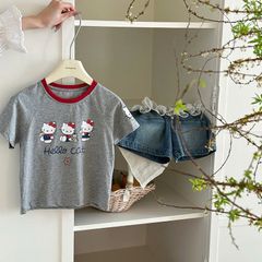 Bộ Đồ Bé Gái Hello Cat Dễ Thương - Áo Thun Tay Ngắn & Quần Jeans Ngắn Phối Ren Xinh Xắn từ 2-8 Tuổi