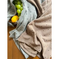 Áo Giữ Nhiệt Cổ Lọ Chấm Bi Ambbkids Cho Bé Gái Dáng Ôm Co Dãn - Thời Trang Thu Đông Hàn Quốc Mới Nhất 2024