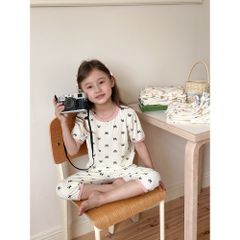 Bộ Đồ Ngủ Thông Hơi Hạng A Dáng Lửng Cho Bé Trai, Bé Gái - Mẫu Mới Nhất Hè 2024 Thoáng Mát, Dễ Thương Ambbkids