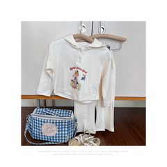 Bộ Quần Áo Thu Đông Có Mũ và Quần Loe Xẻ Giữa Phong Cách Sành Điệu Cho Bé Gái - Thời Trang Trẻ Em Xinh Xắn