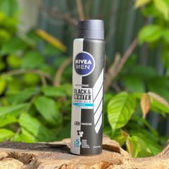 Xịt Khử Mùi Nam Nivea Black & White 250ml - Ngăn Mùi, Giảm Vệt Ố Vàng, An Toàn Cho Da Nhạy Cảm, 48 Giờ Hiệu Quả