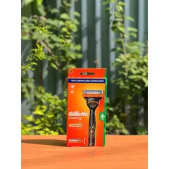 Dao cạo râu Gillette Fusion5 5 lưỡi - Hàng Úc với 2 lưỡi thay thế - Cạo sạch nhẹ nhàng không trầy xước, thiết kế thông minh