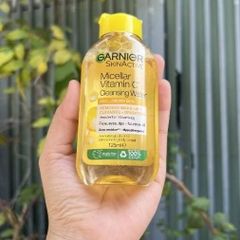 Nước Tẩy Trang Garnier Vitamin C Làm Sáng Da 125ml - Micellar Cleansing Water Chuyên Dụng Cho Da Nhạy Cảm, Không Cồn, Làm Sáng Rạng Rỡ