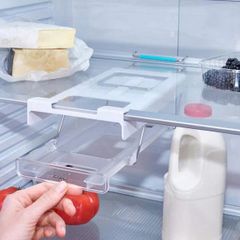 Giá Để Lon Nước Ngọt Trong Tủ Lạnh Joseph Joseph 8500007 - Thiết Kế Tiết Kiệm Không Gian, Tự Động Đẩy Lon Giúp Lấy Dễ Dàng