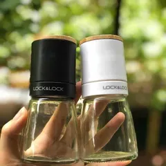 Lọ Xay Tiêu Cầm Tay Lock&Lock 140ml - Thủy Tinh Đẹp, Lưỡi Dao Sứ Bền Bỉ, Đồ Gia Dụng Tiện Lợi Cho Nhà Bếp