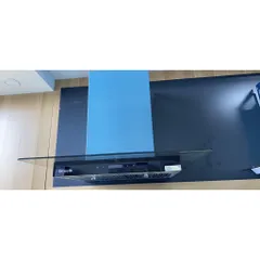 Máy Hút mùi kính thẳng  D'mestik  ML2270 DMK với kiểu dáng nhỏ gọn, thiết kế sang trọng, phù hợp với nhiều  không gian b