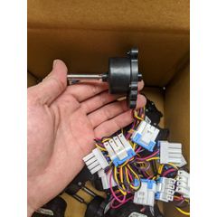 Động cơ BLDC, motor 12v1a không chổi than đã đóng trục 6mm chế quạt tích điện sử dụng cánh B2