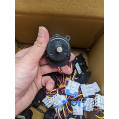 Động cơ BLDC, motor 12v1a không chổi than đã đóng trục 6mm chế quạt tích điện sử dụng cánh B2