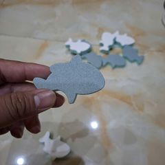 Cục Tẩy Cặn Canxi Hình Cá Heo - Sản Phẩm Vệ Sinh Bể Cá An Toàn, Tiện Lợi, Tẩy Sạch Nhanh Chóng Vết Bẩn Nhờ Hình Dáng Đáng Yêu